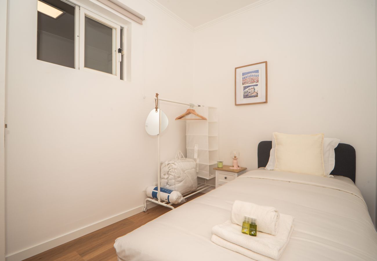 Apartment in Lisbon - Graça Delight w/Terrace by Hosty