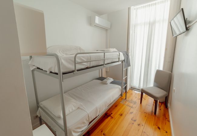 Rent by room in Porto - DEAR 202 by Hosty