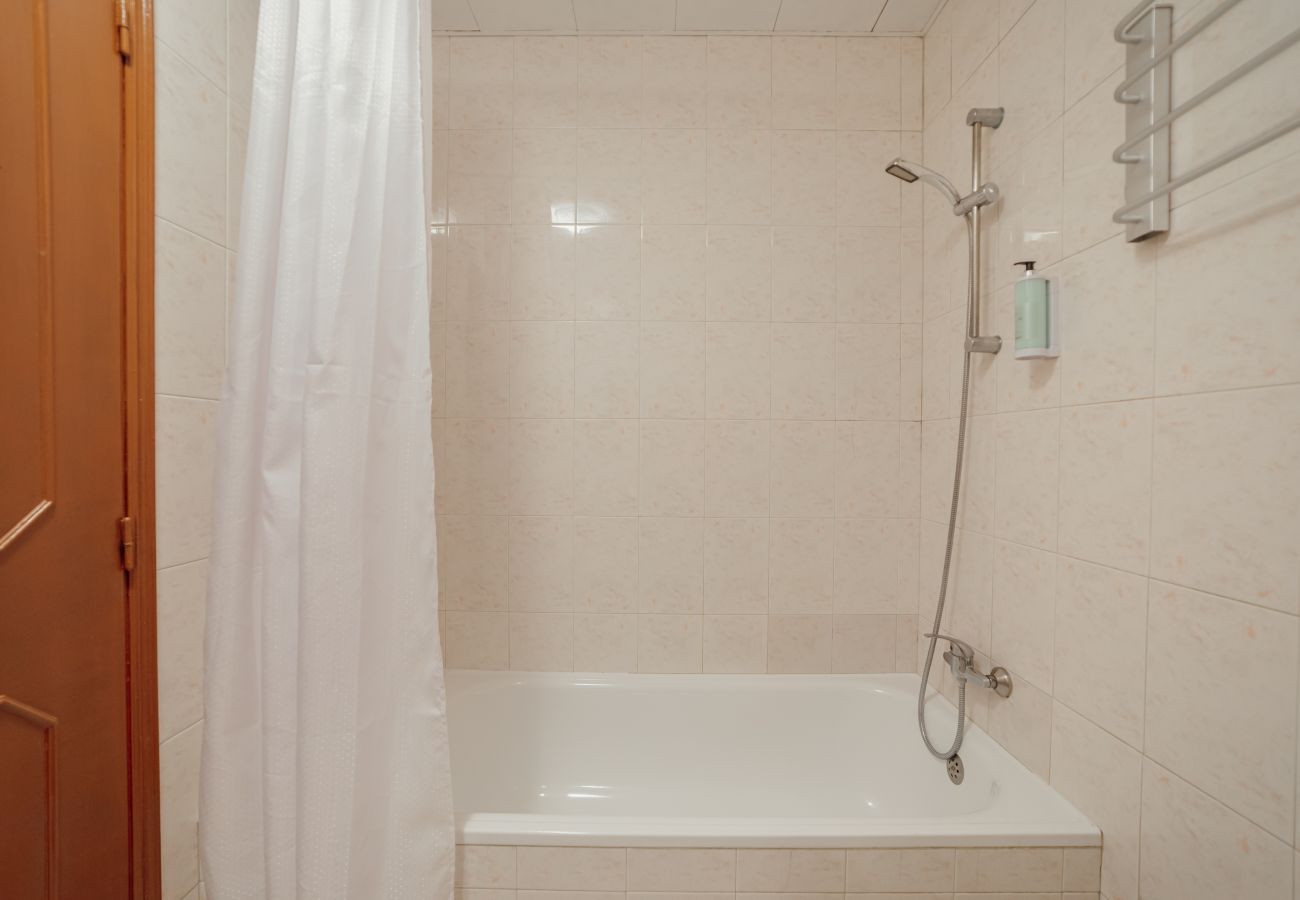 Rent by room in Porto - DEAR 302 by Hosty