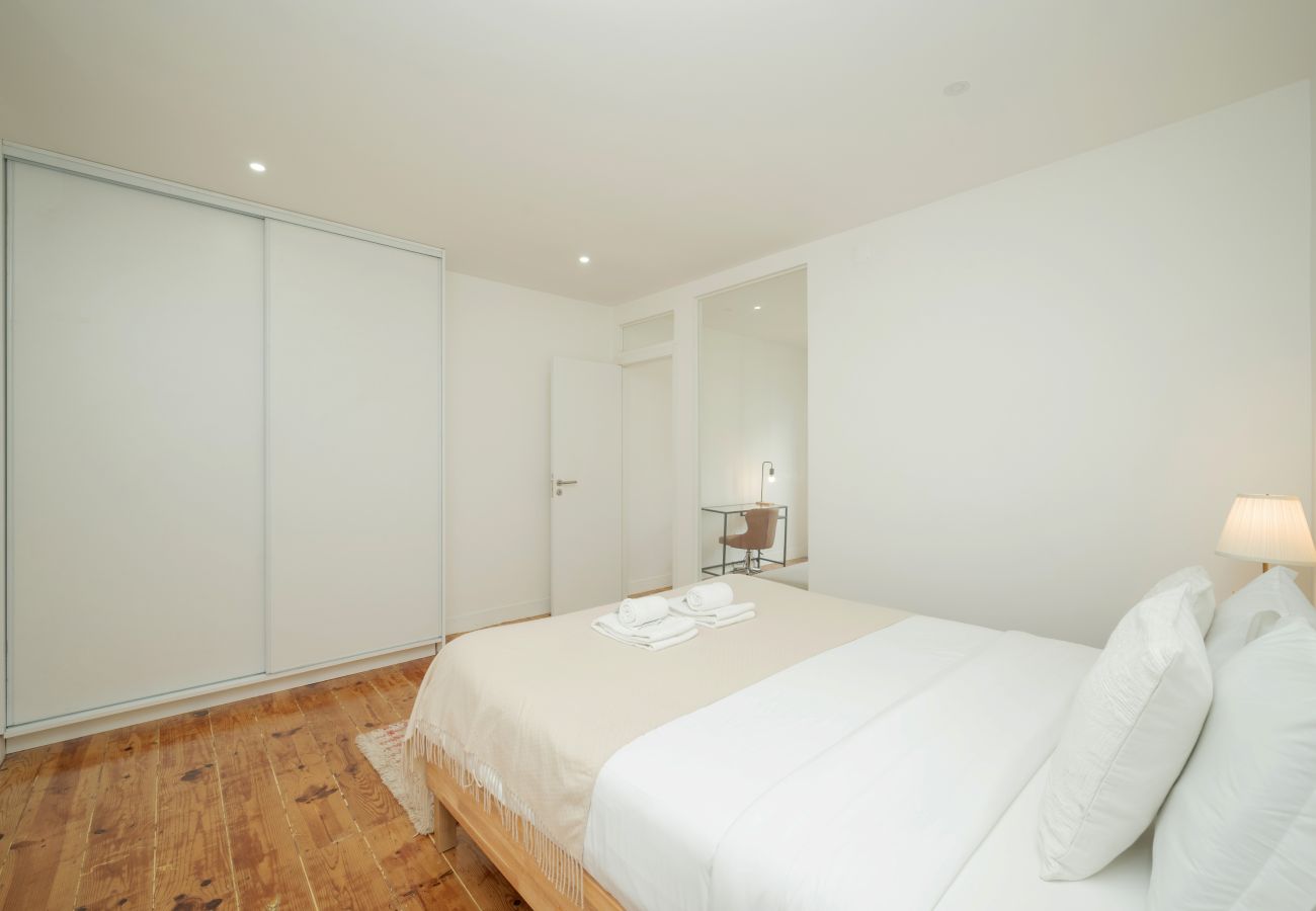 Apartment in Lisbon - Marques Design by Hosty