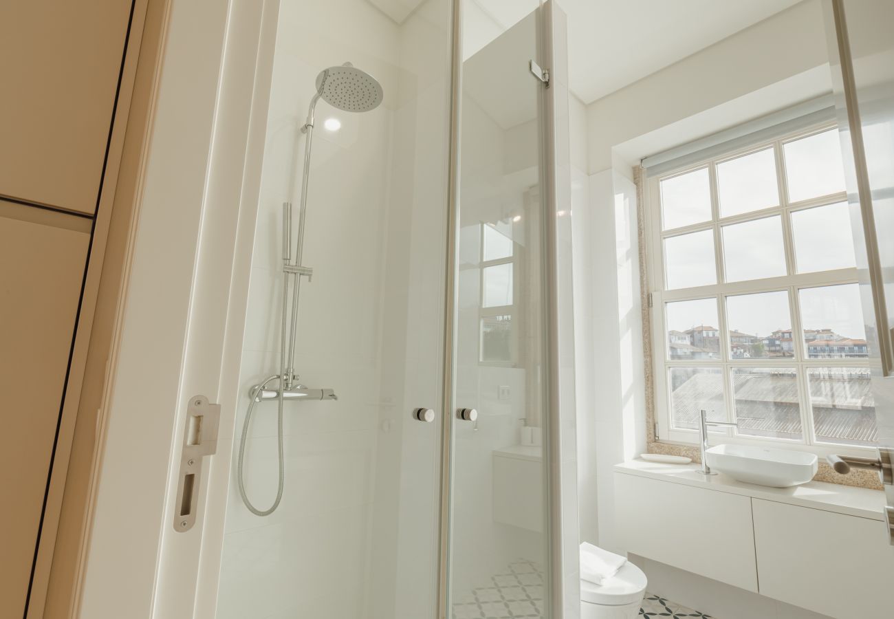 Studio in Porto - Deluxe Studio by Hosty