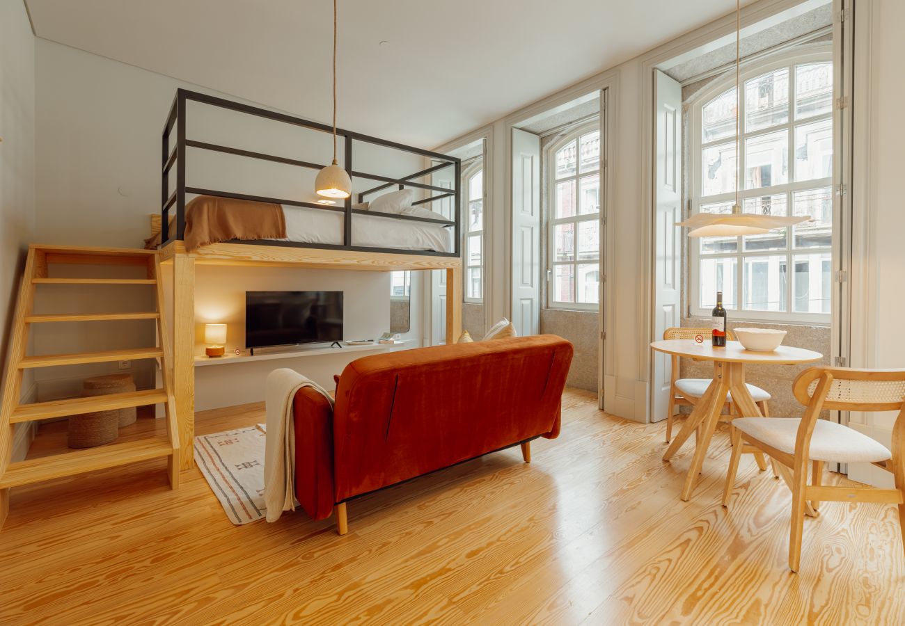 Studio in Porto - Deluxe Studio by Hosty