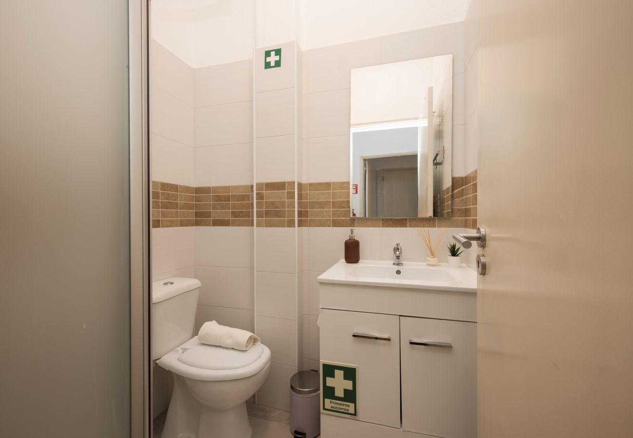 Apartment in Queluz - Queluz Design by Hosty