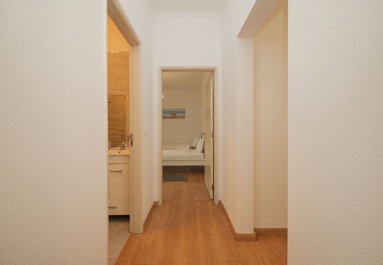 Apartment in Queluz - Queluz Design by Hosty