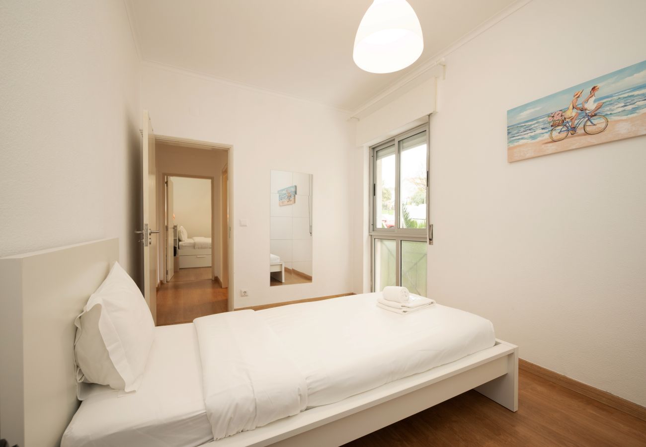 Apartment in Queluz - Queluz Design by Hosty