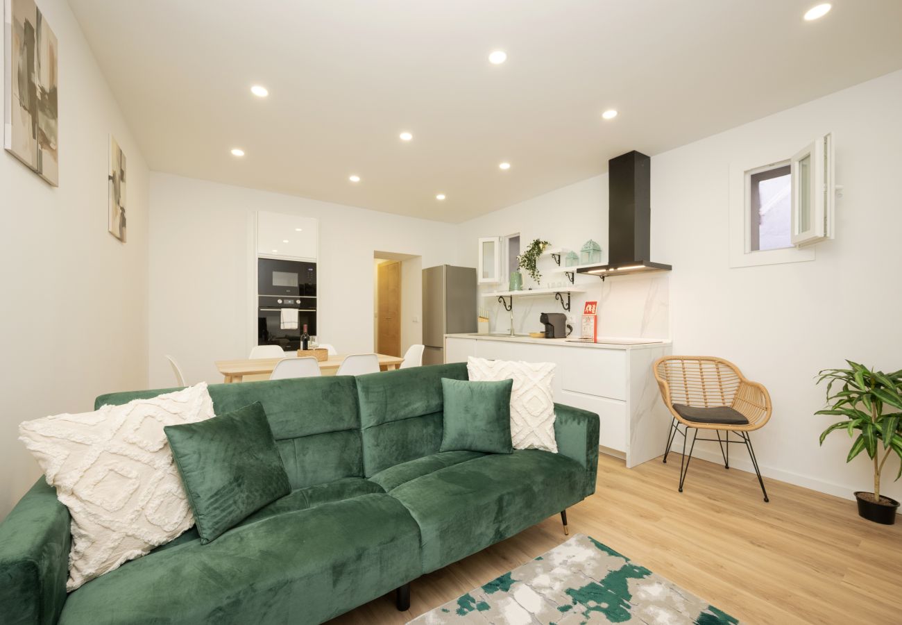 Apartment in Sacavém - City Garden House by Hosty