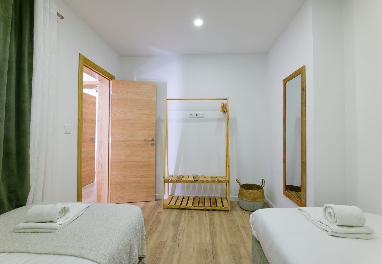 Apartment in Sacavém - City Garden House by Hosty