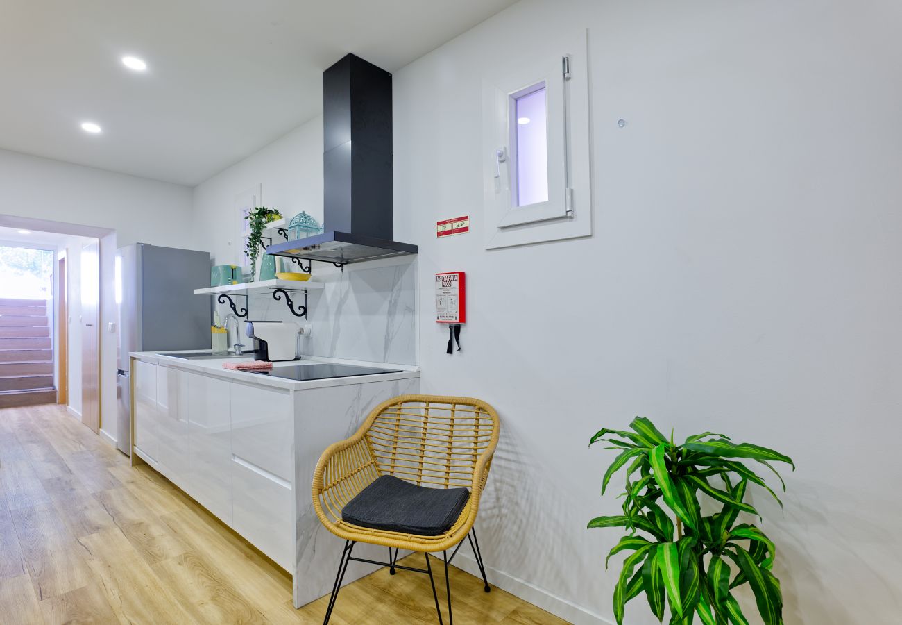 Apartment in Sacavém - City Garden House by Hosty