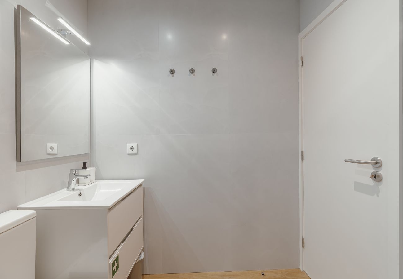 Apartment in Porto - Cozy Bonfim with Terrace 2 by Hosty