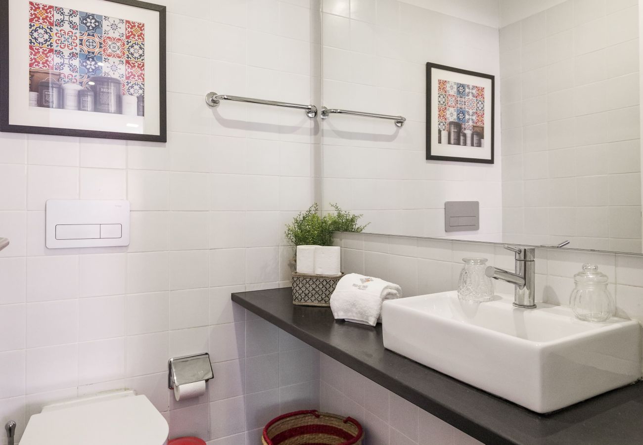 Apartment in Porto - Clérigos Design 4 Estar nas 7 Quintas