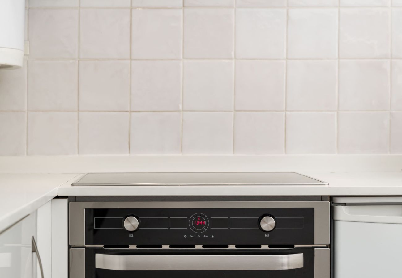 Apartment in Porto - Clérigos Design 7 Amena Cavaqueira