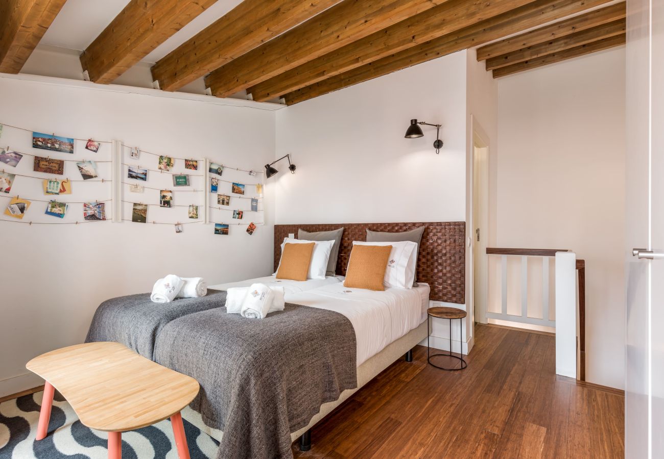 Apartment in Porto - Clérigos Design 7 Amena Cavaqueira