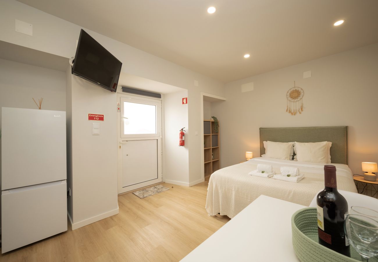 Studio in Loures - City Garden Studio by Hosty