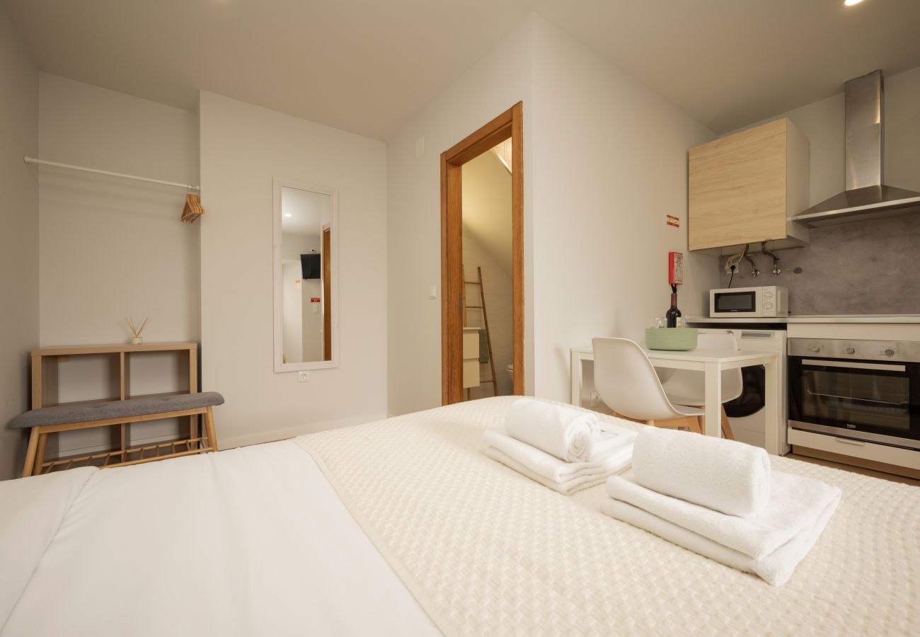 Studio in Loures - City Garden Studio by Hosty