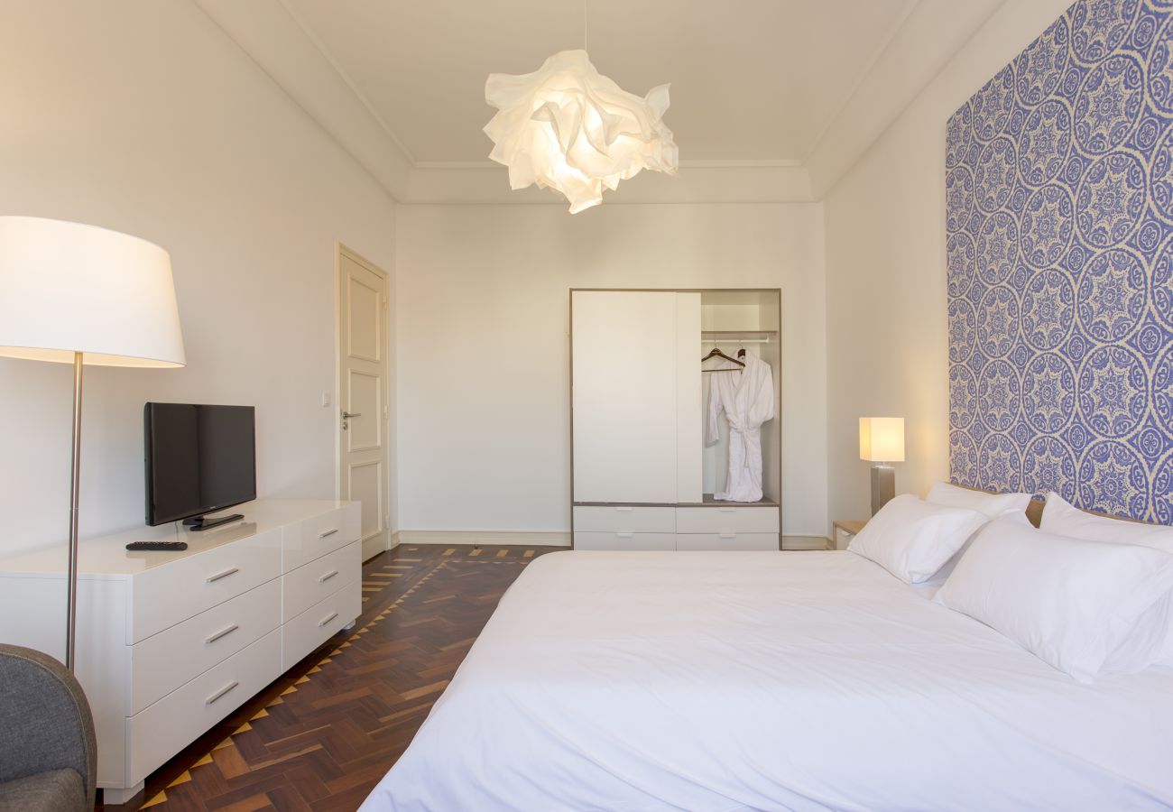 Rent by room in Lisbon - Gaspar House in Areeiro Room I by Hosty