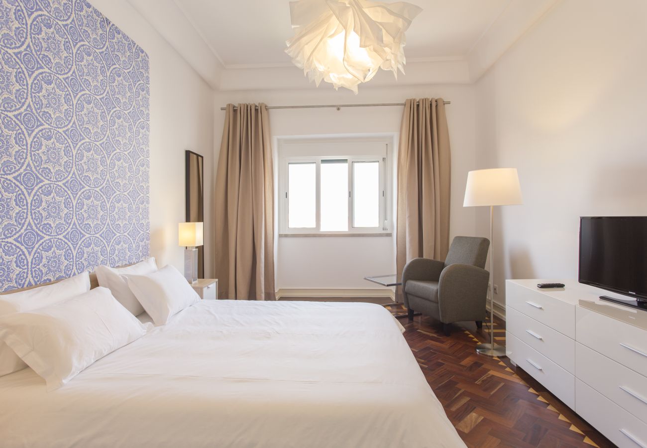 Rent by room in Lisbon - Gaspar House in Areeiro Room I by Hosty