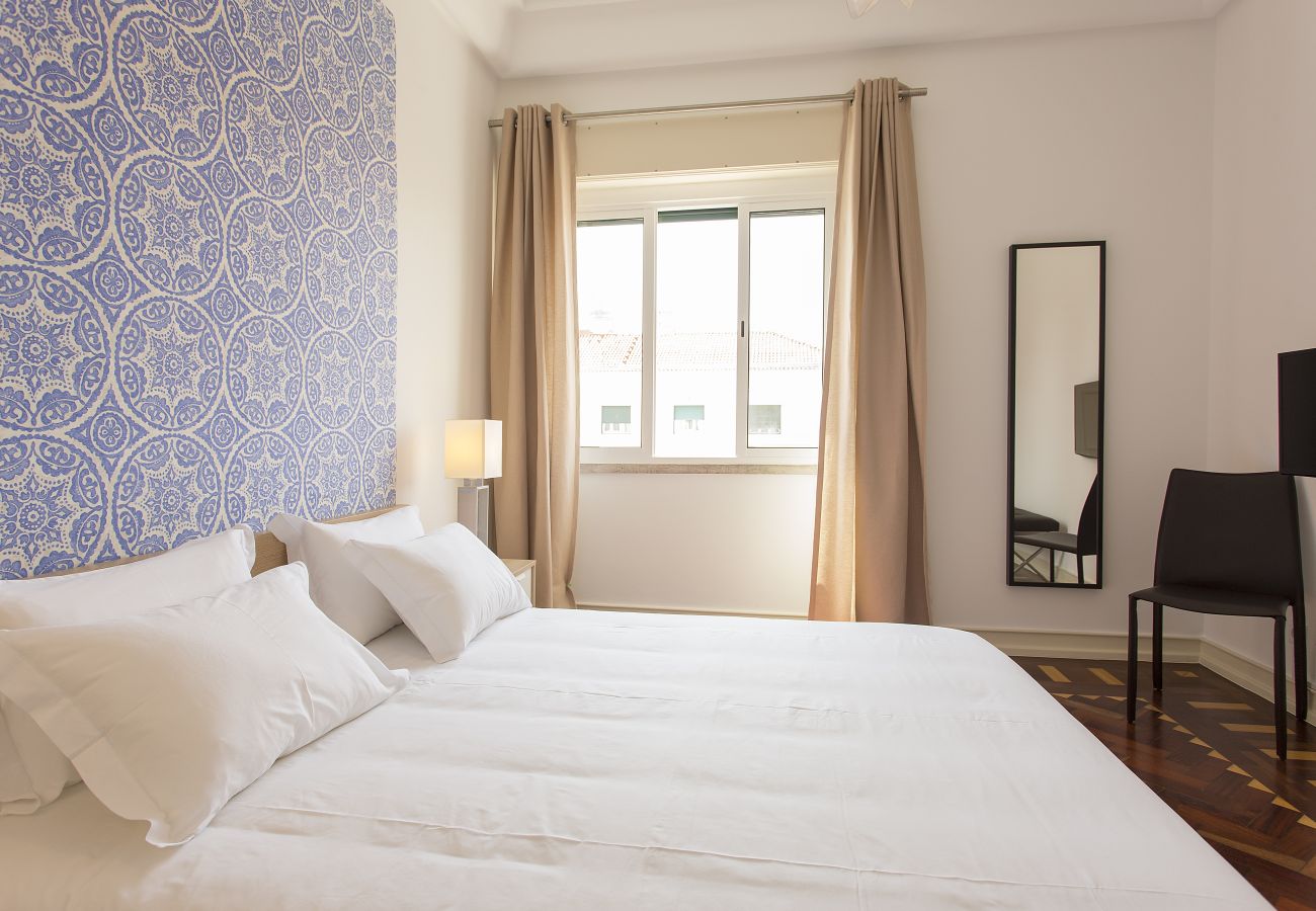 Rent by room in Lisbon - Gaspar House in Areeiro Room I by Hosty