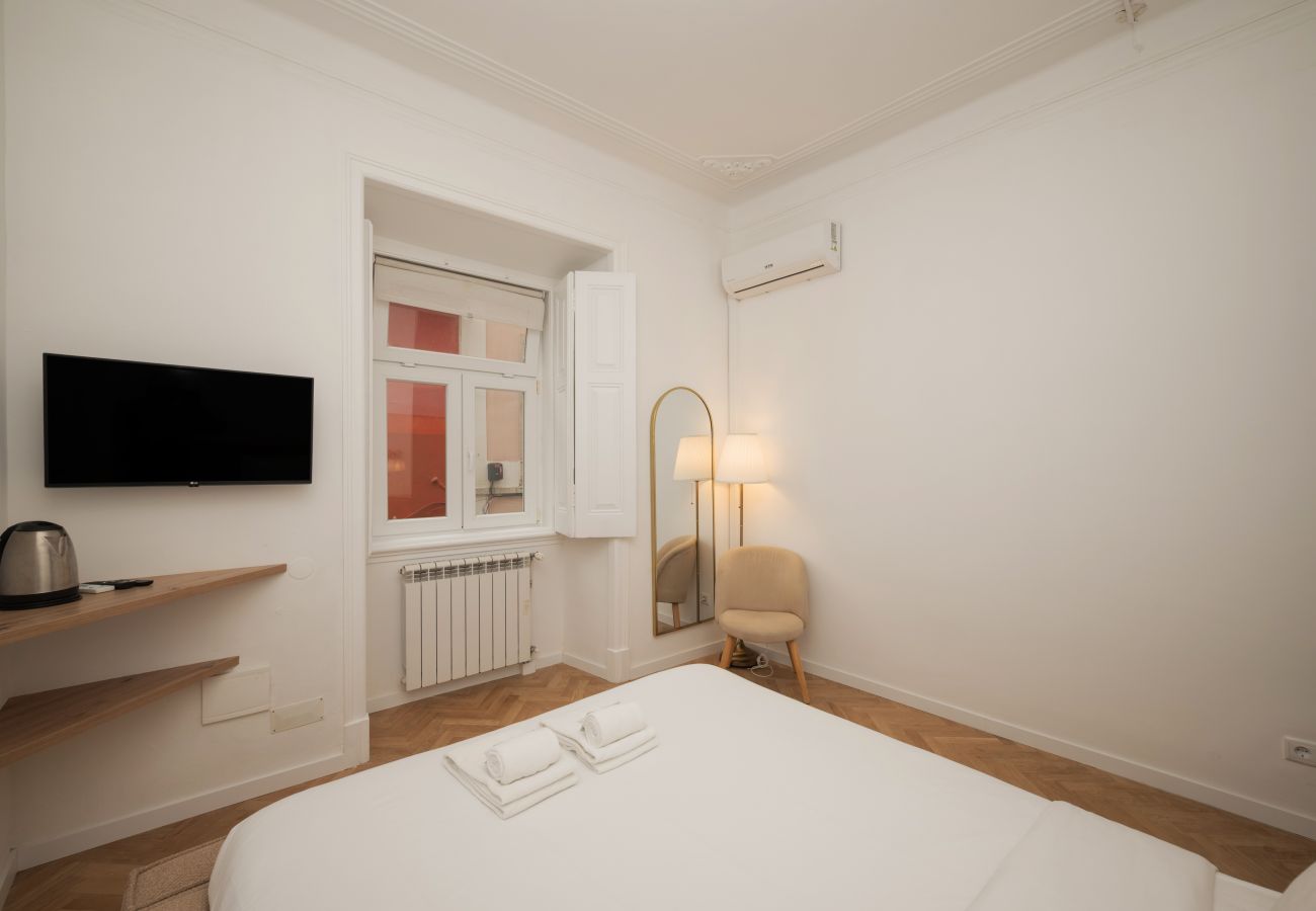 Rent by room in Lisbon - Four Horizons I Atitlán by Hosty