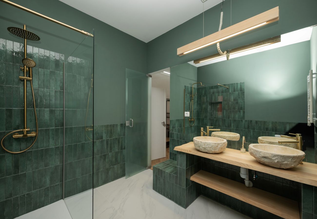 Rent by room in Lisbon - Four Horizons II Langkawi by Hosty