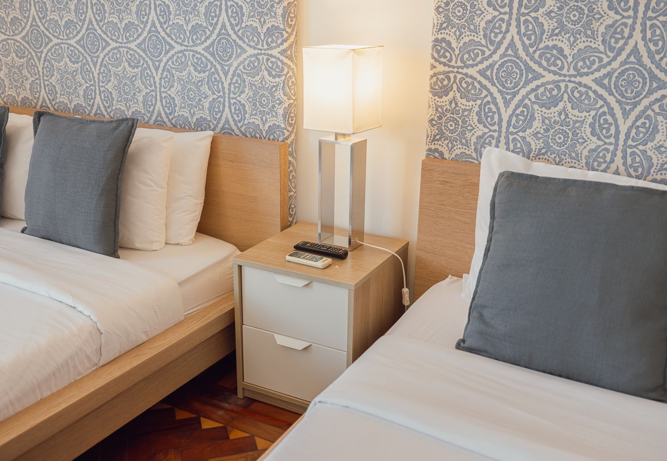 Rent by room in Lisbon - Gaspar House in Areeiro Room III by Hosty