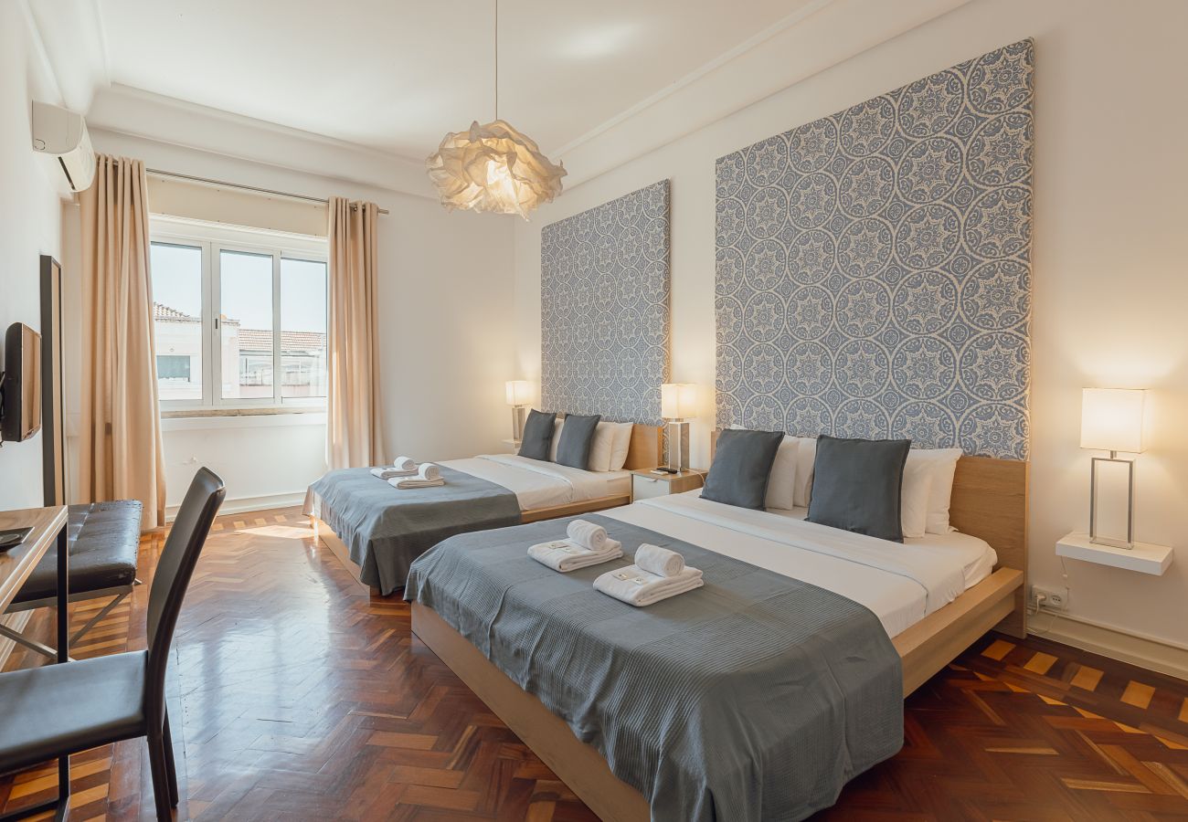 Rent by room in Lisbon - Gaspar House in Areeiro Room III by Hosty