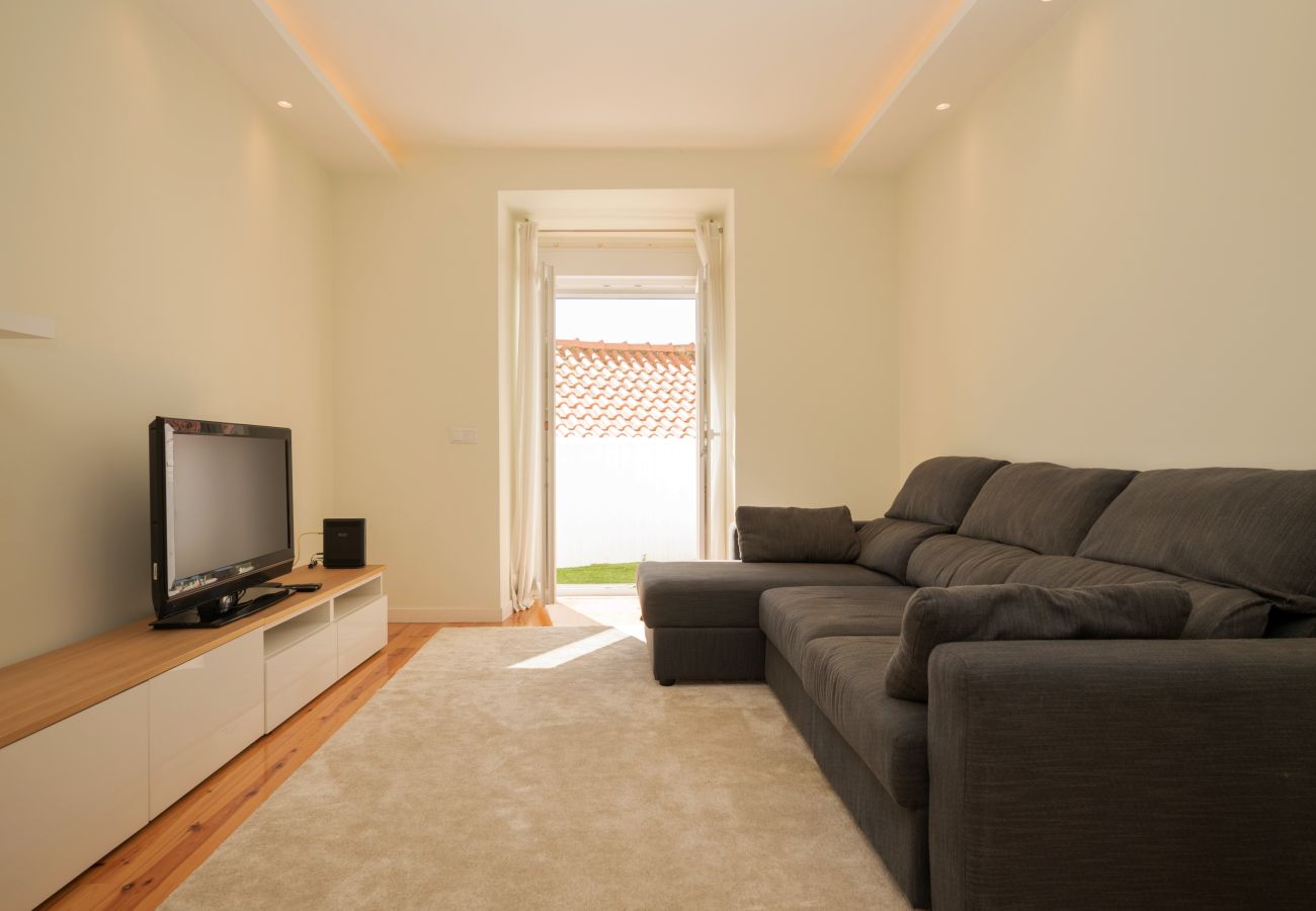 Apartment in Lisbon - Lapa Design II By Hosty