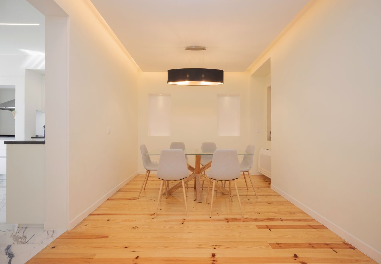 Apartment in Lisbon - Lapa Design II By Hosty