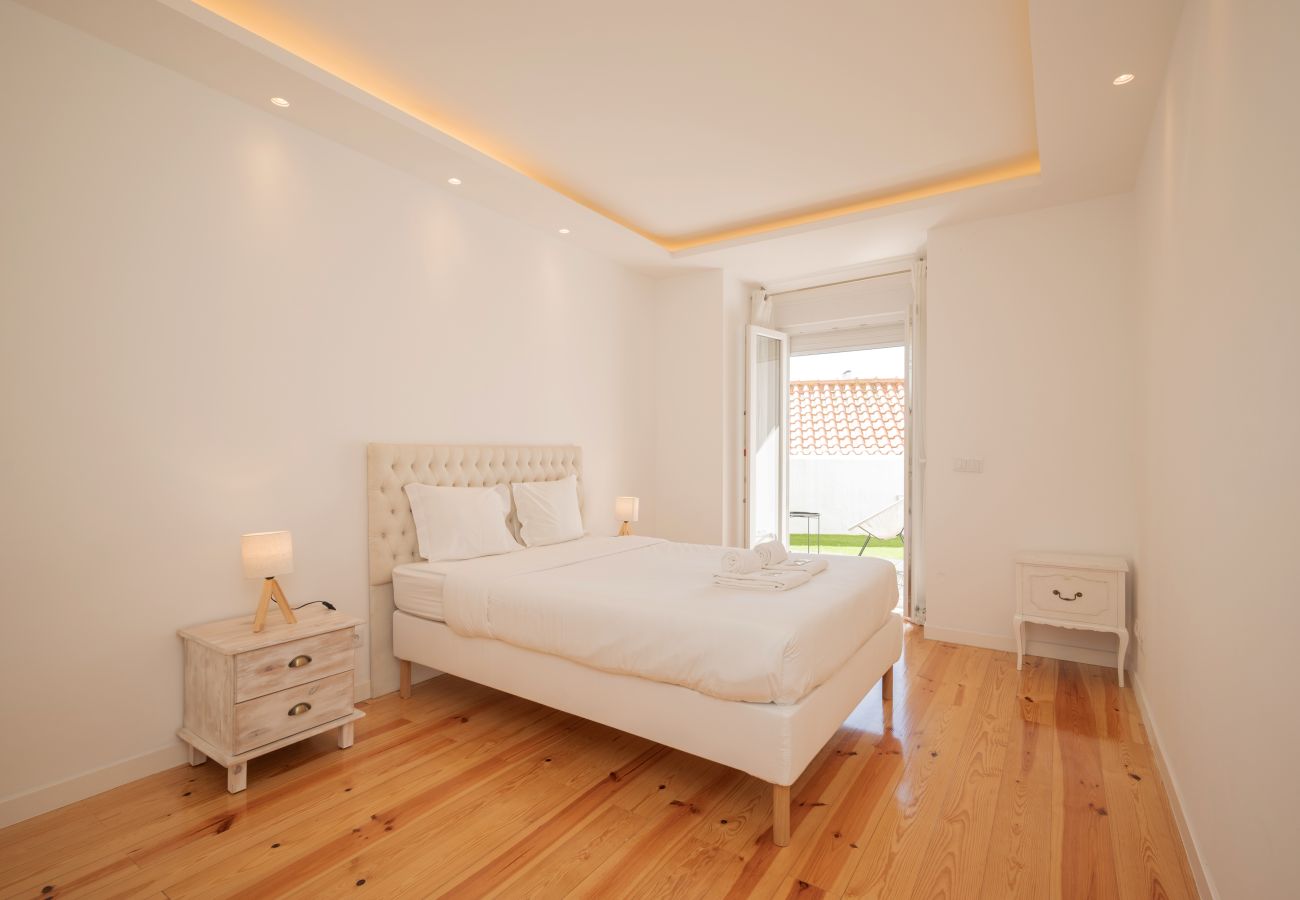 Apartment in Lisbon - Lapa Design II By Hosty