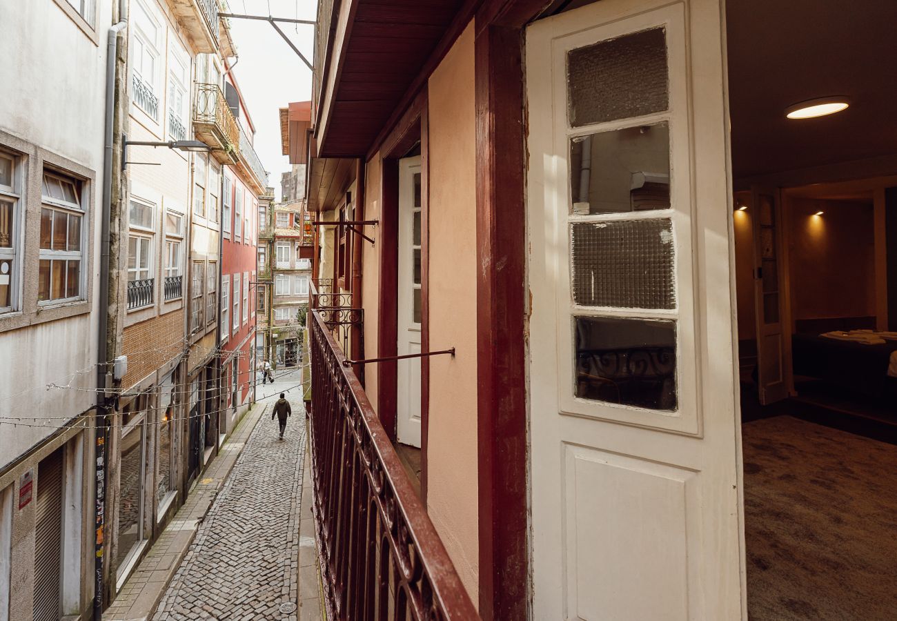 Apartment in Porto - Clérigos Charming 1 by Hosty