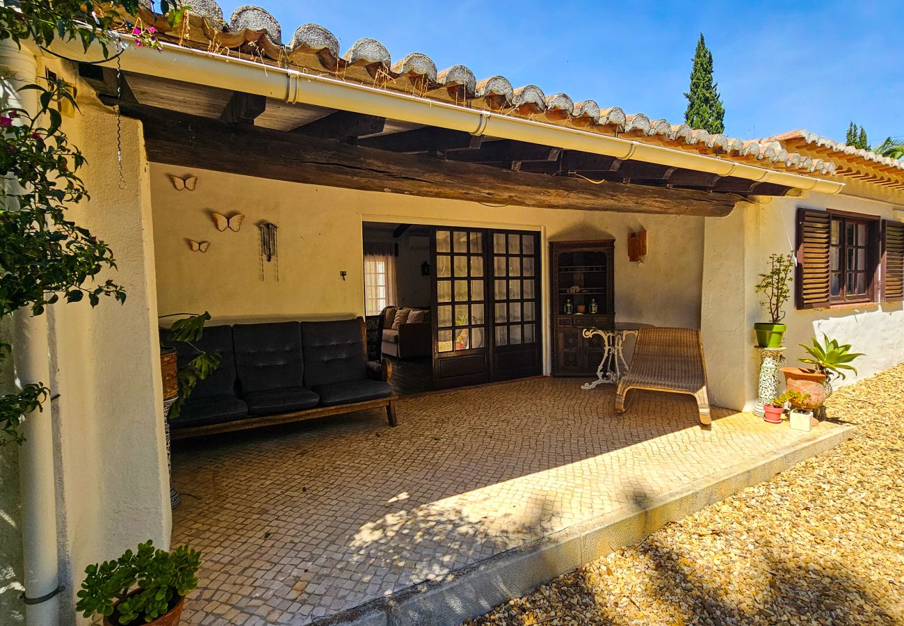 Villa in Portimão - Alvor Private Pool Villa | Large Garden & Peace