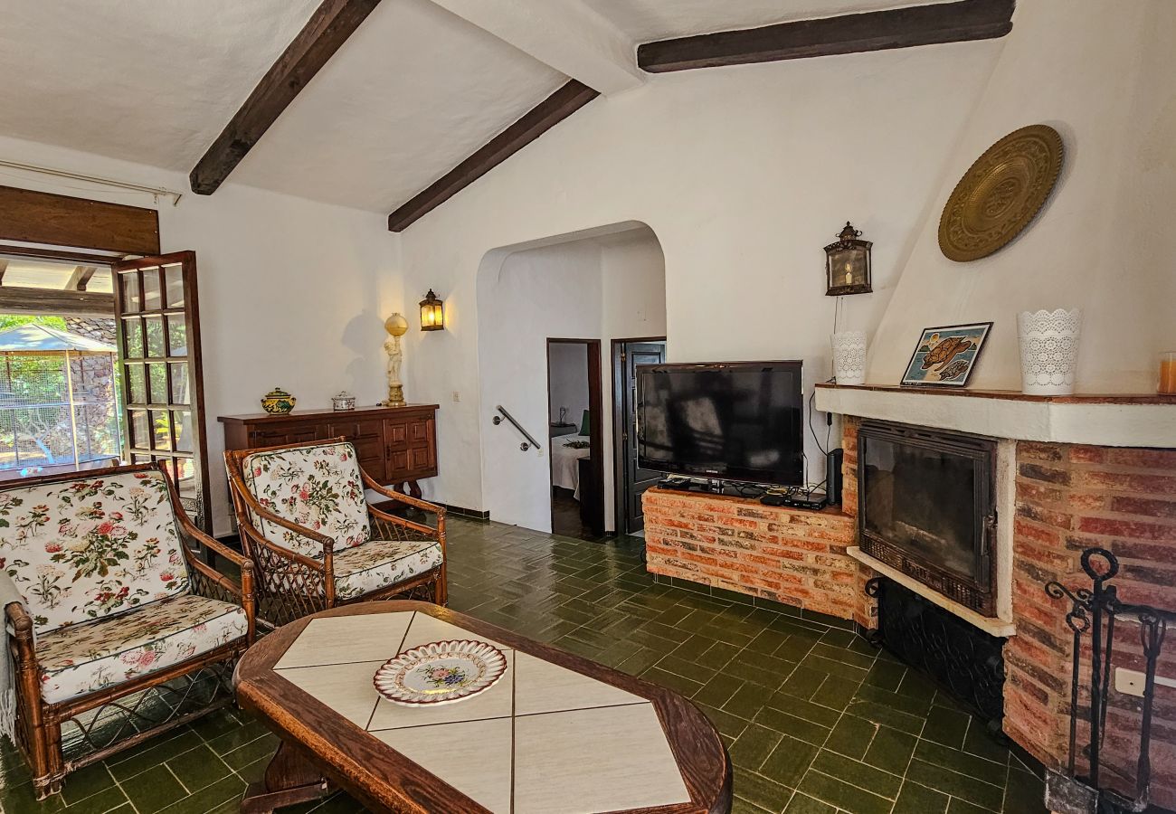 Villa in Portimão - Alvor Private Pool Villa | Large Garden & Peace