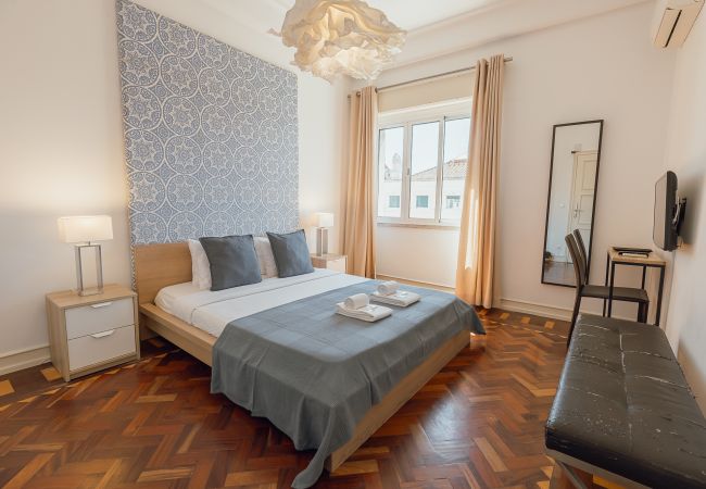 Rent by room in Lisboa - Gaspar House in Areeiro Room II by Hosty