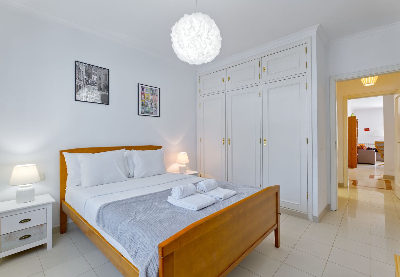Apartment in Cascais - Carcavelos Design W/Terrace by Hosty