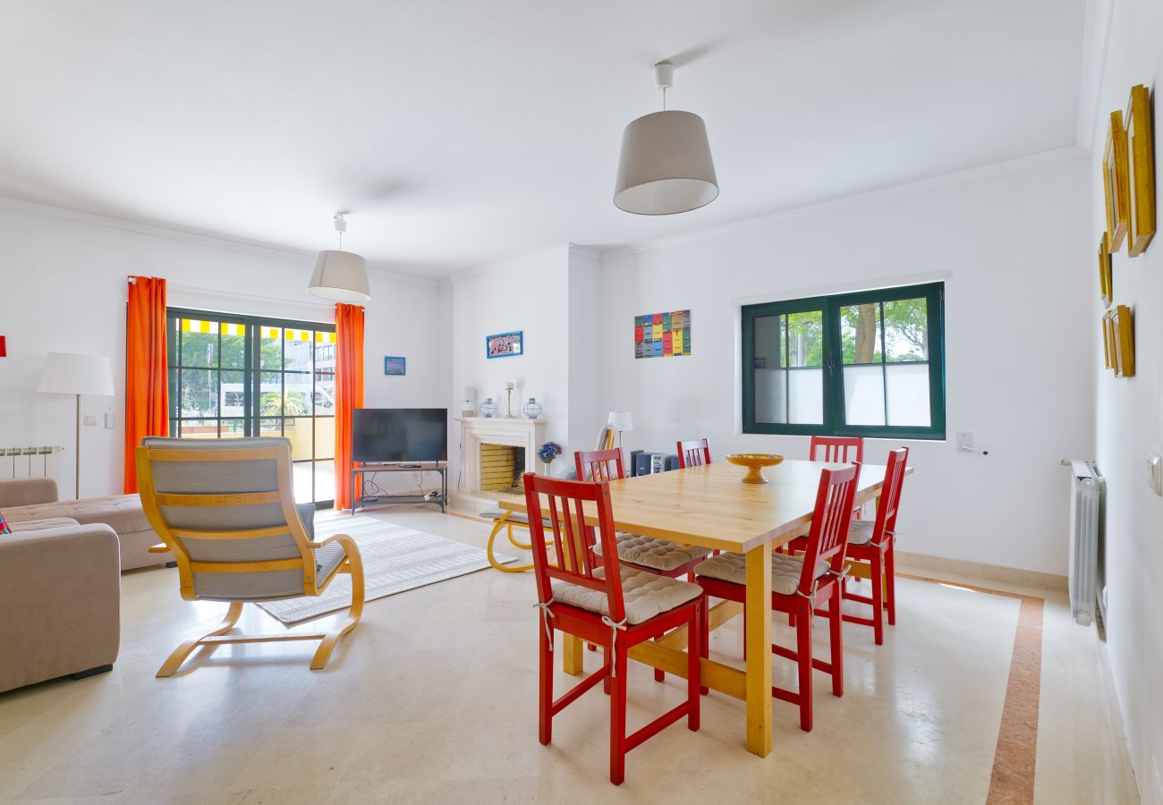 Apartment in Cascais - Carcavelos Design W/Terrace by Hosty