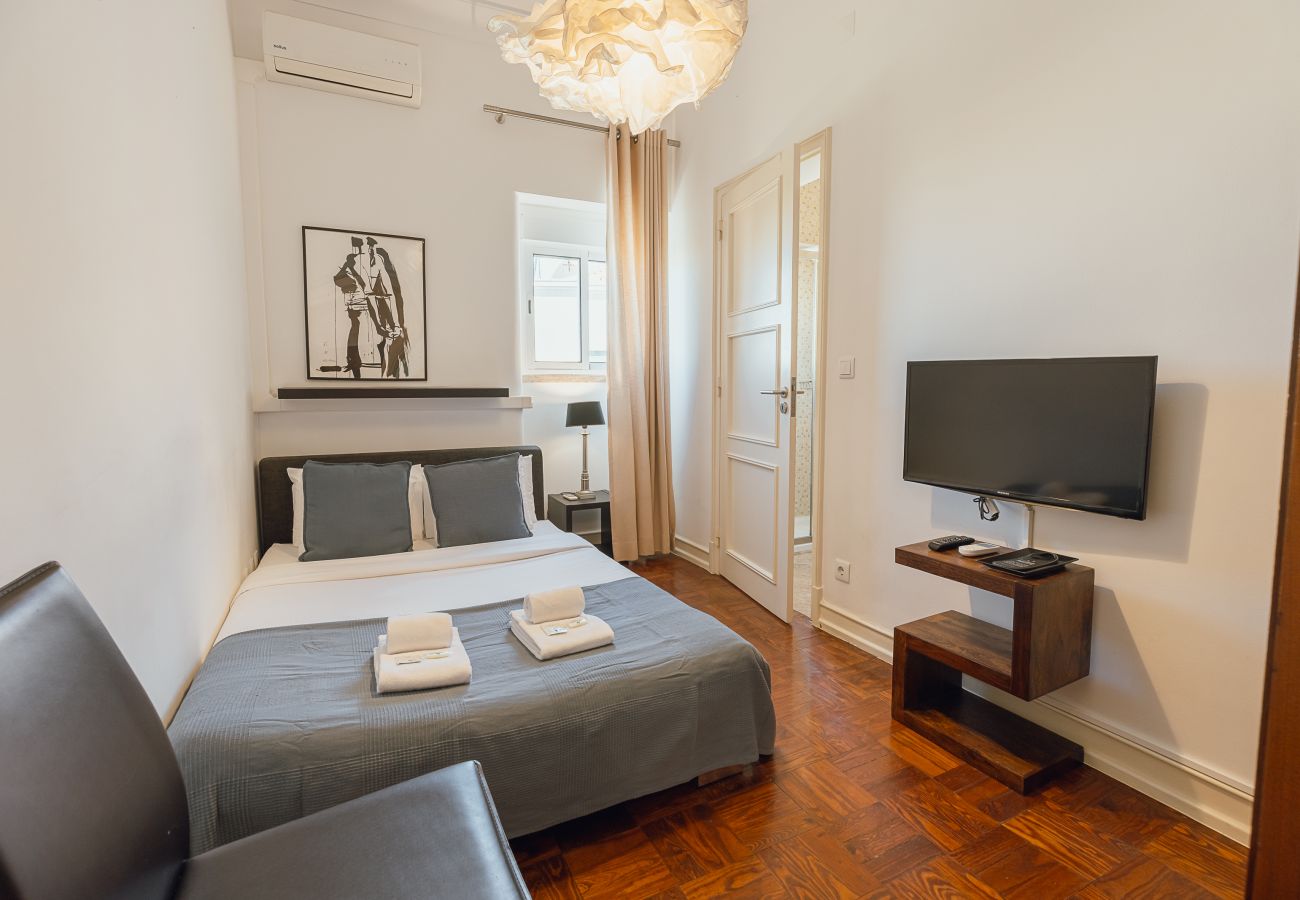 Apartment in Lisbon - Areeiro Deluxe by Hosty